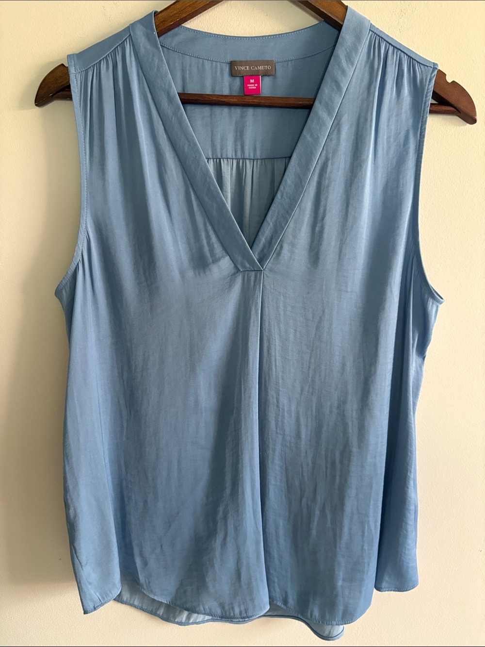 Vince Camuto Blue Sleeveless V-Neck Blouse Top‎ Medium Drapey Career Office